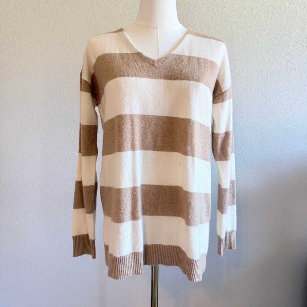 Vineyard Vinesâ Cashmere Sweater Womens Small Tan White Striped V-Neck Pullover